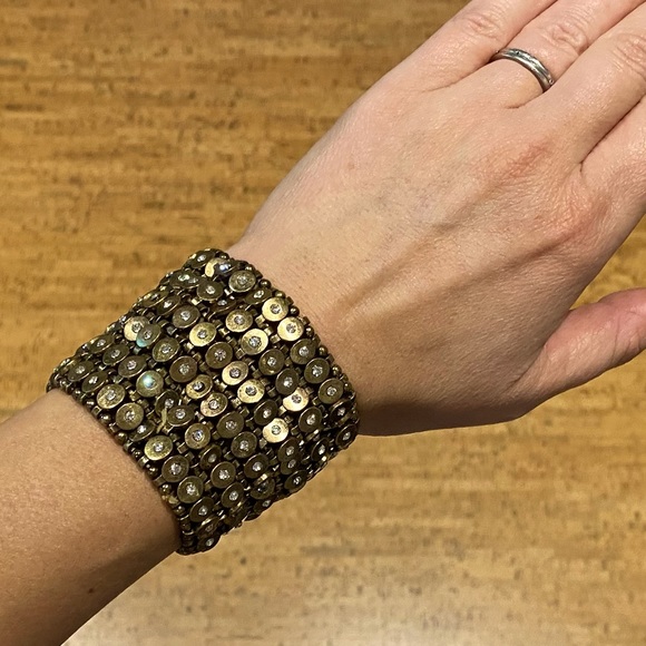 Bracelet - costume jewelry. Bronze color w/ white diamond like stones - Picture 1 of 2